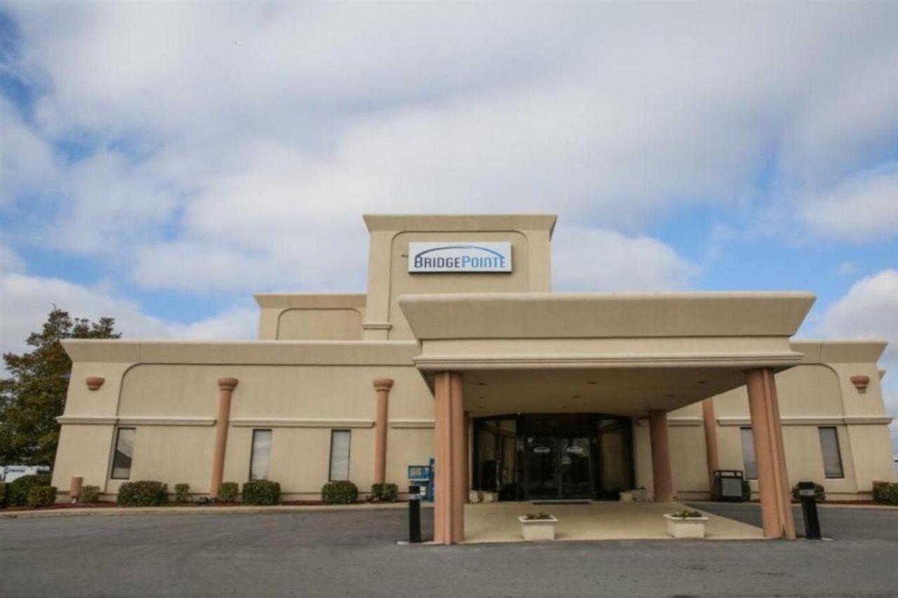 Bridgepointe Hotel & Marina New Bern Exterior photo